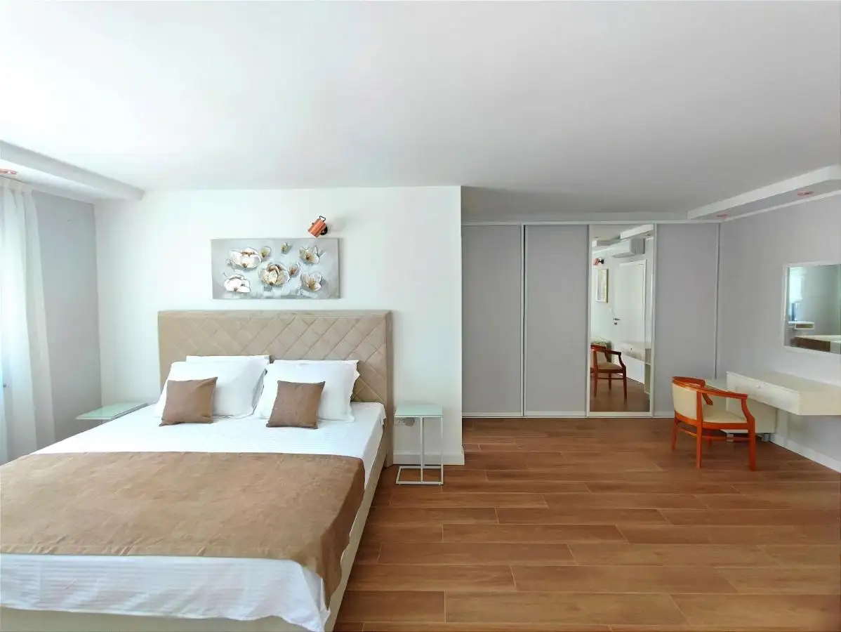 House 400m² in Croatia, Opatija. Priced at 1800000€ rent photo-14