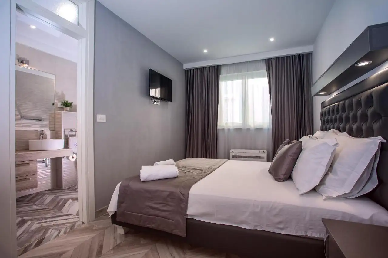 House 700m² in Croatia, Omis. Priced at 2550000€ rent photo-17