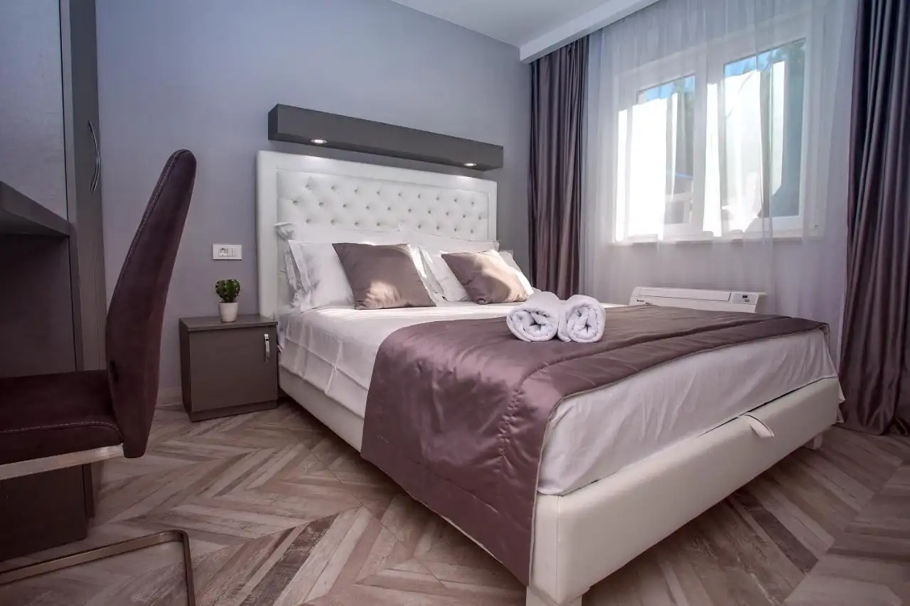 House 700m² in Croatia, Omis. Priced at 2550000€ rent photo-19