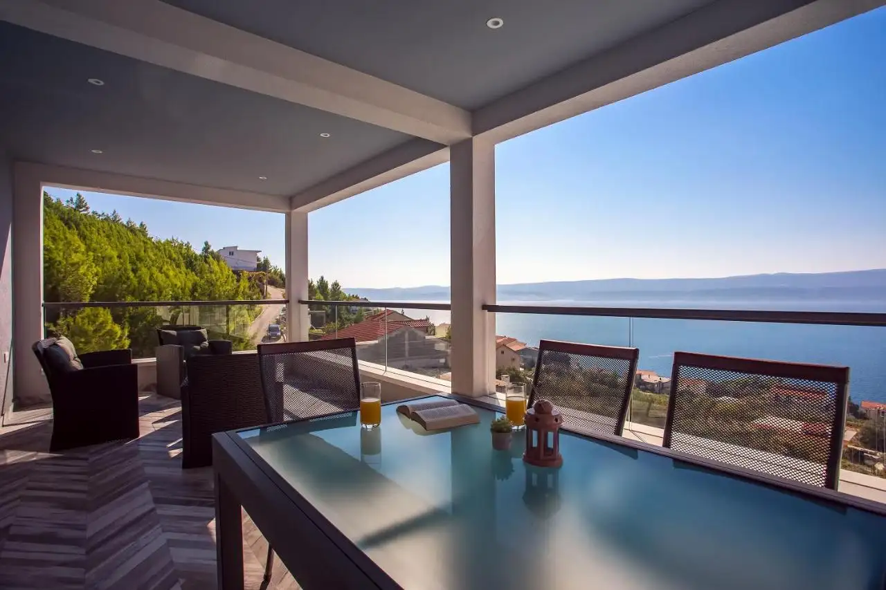 House 700m² in Croatia, Omis. Priced at 2550000€ rent photo-20