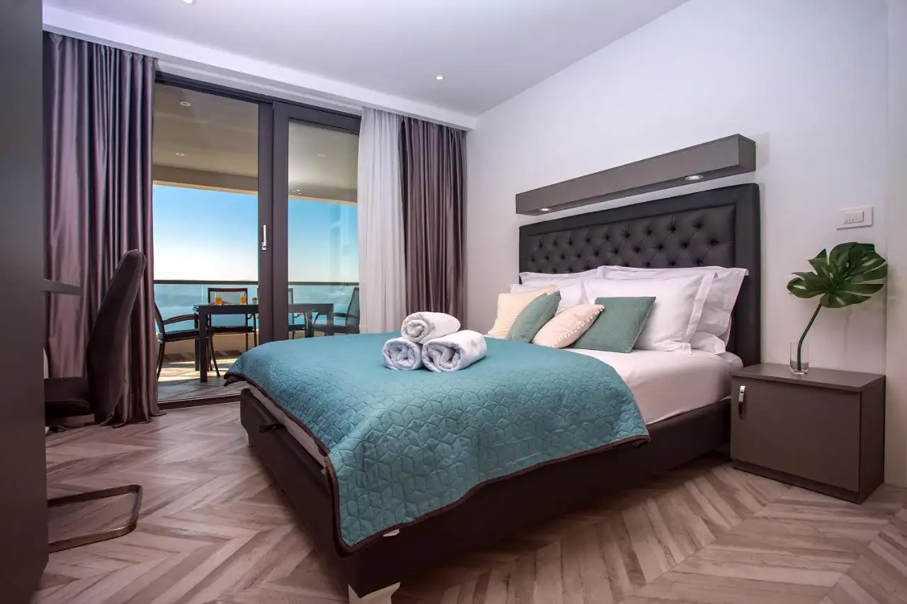 House 700m² in Croatia, Omis. Priced at 2550000€ rent photo-27
