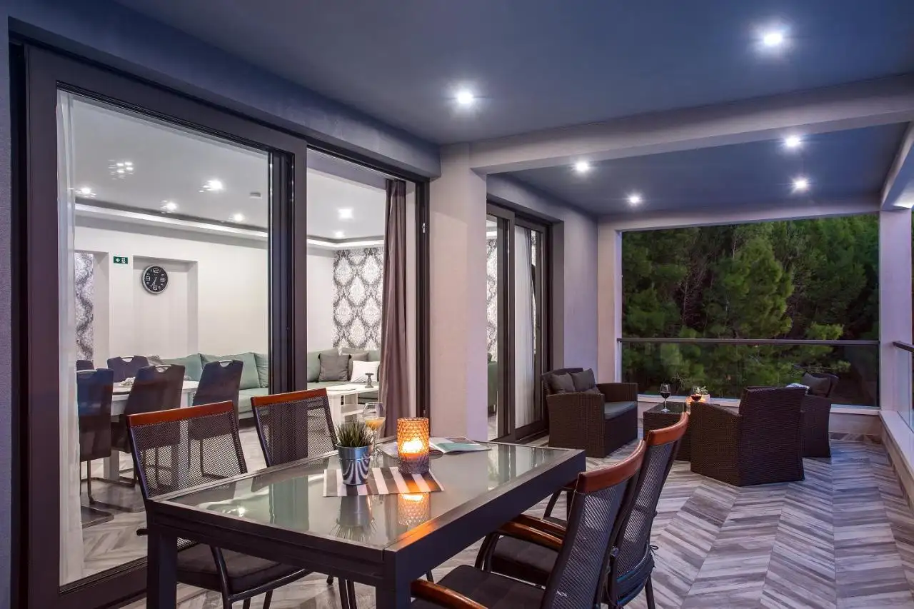 House 700m² in Croatia, Omis. Priced at 2550000€ rent photo-29