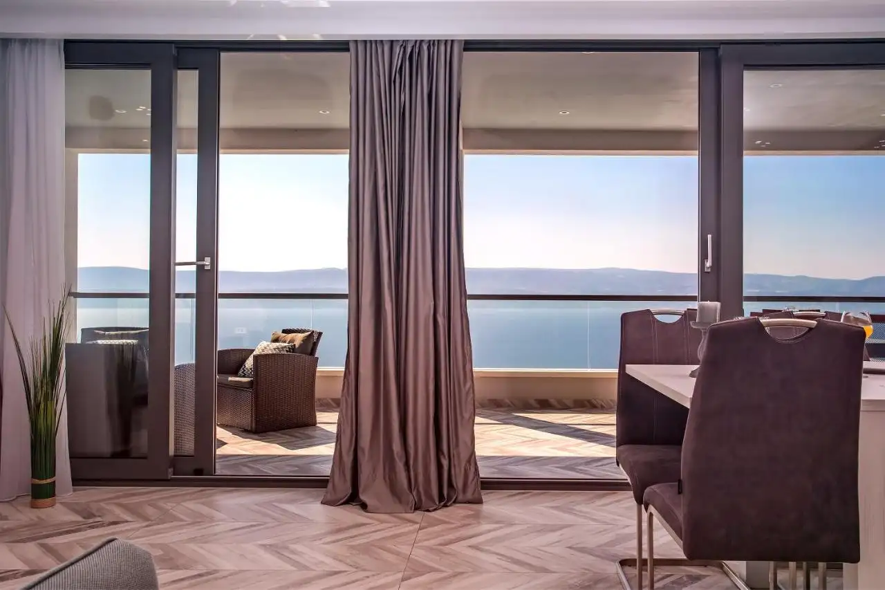 House 700m² in Croatia, Omis. Priced at 2550000€ rent photo-35