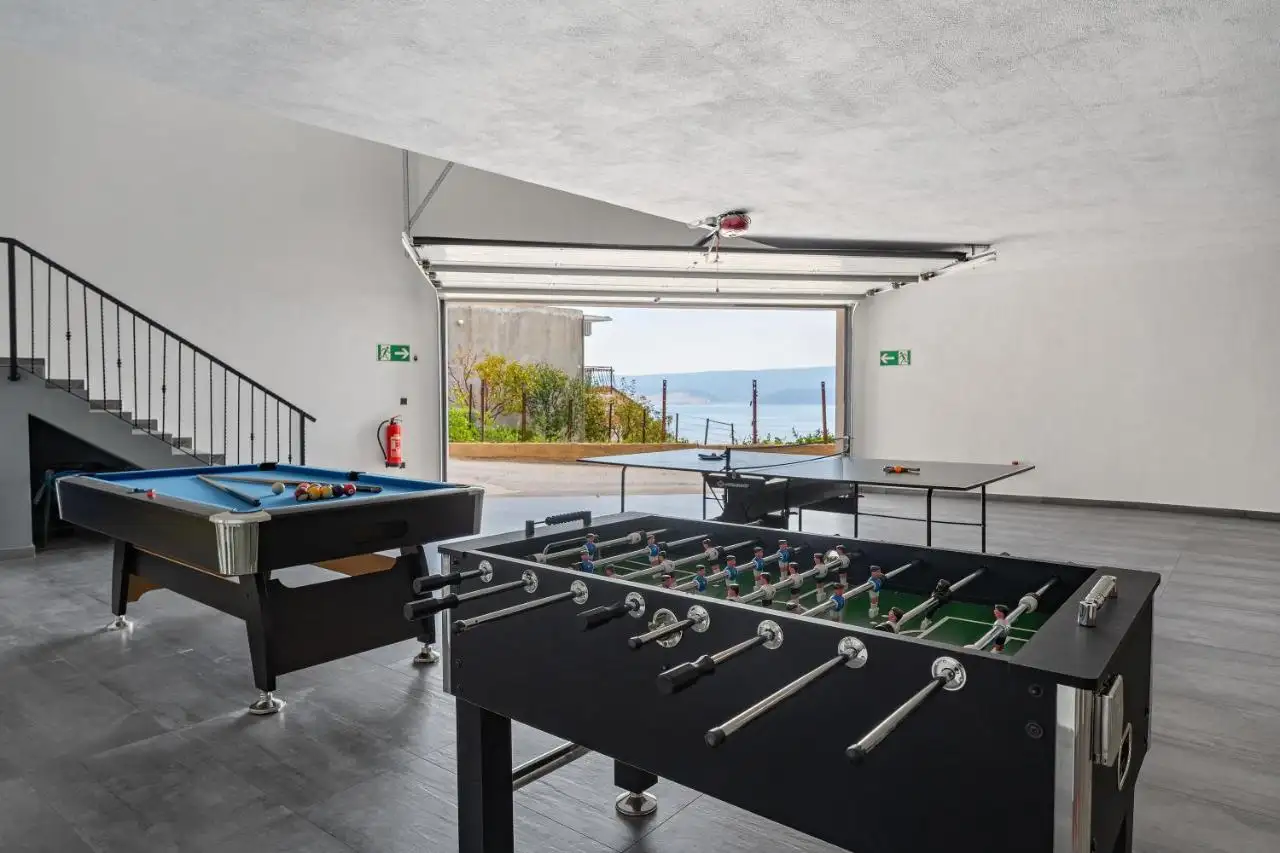 House 700m² in Croatia, Omis. Priced at 2550000€ rent photo-37