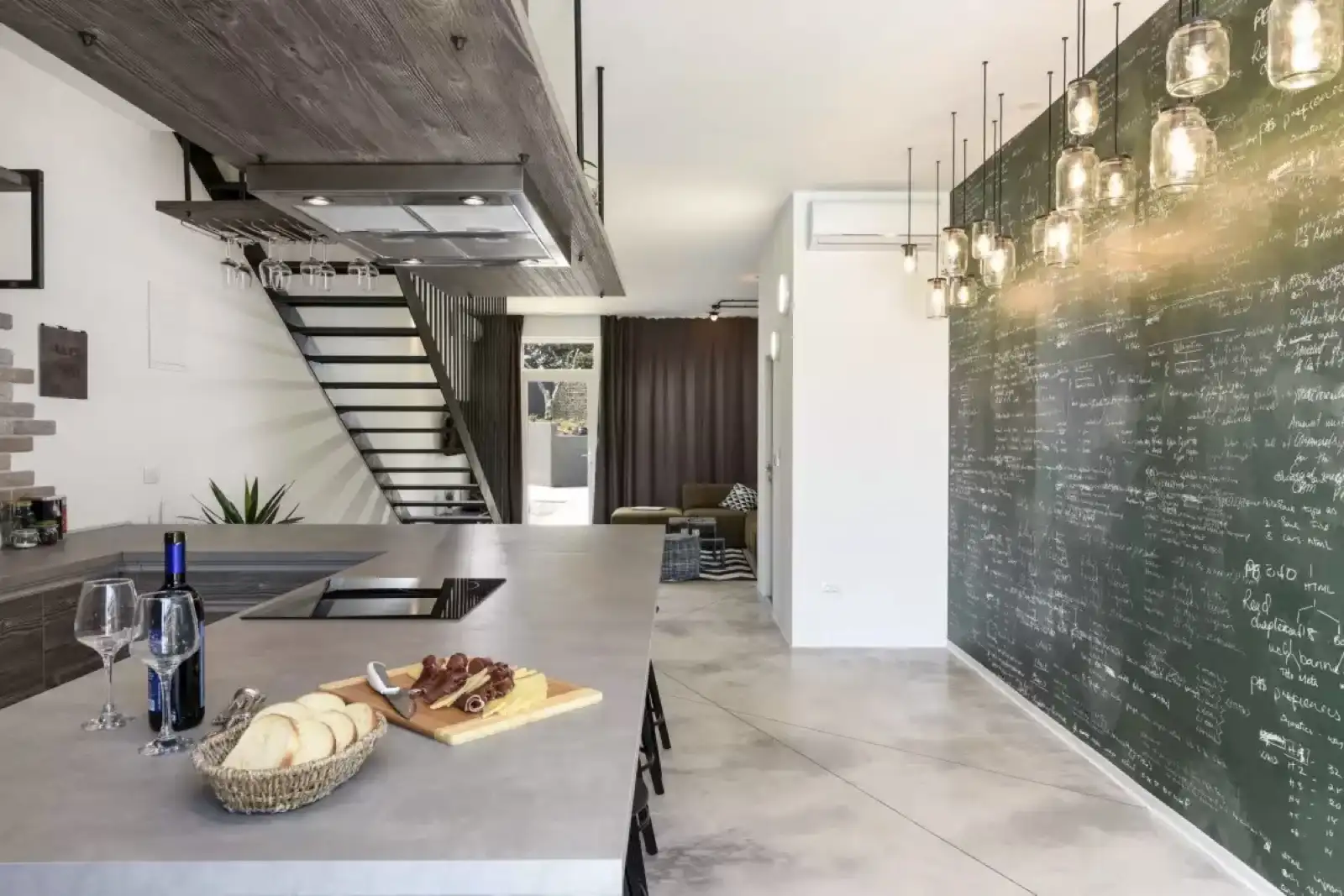 House 600m² in Croatia, Zadar. Priced at 1200000€ rent photo-16