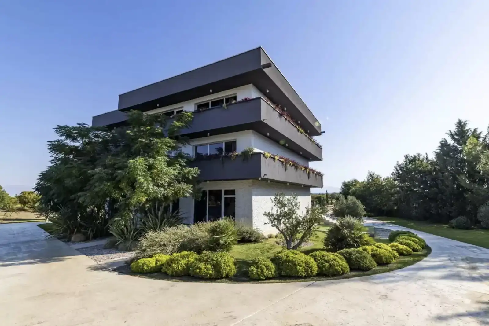 House 600m² in Croatia, Zadar. Priced at 1200000€ rent photo-21