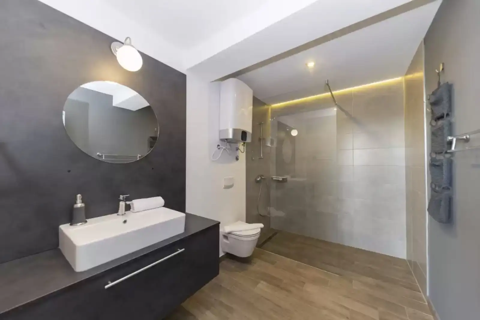 House 600m² in Croatia, Zadar. Priced at 1200000€ rent photo-27