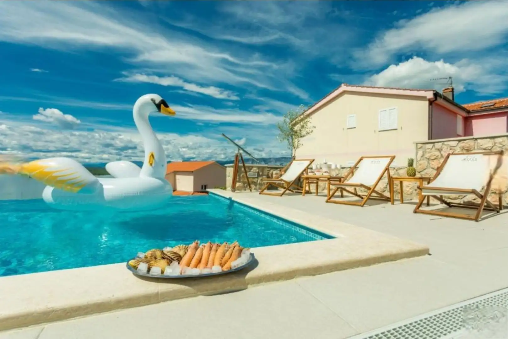 Hotels 365m² in Croatia, Klimno. Priced at 1650000€ rent photo-5