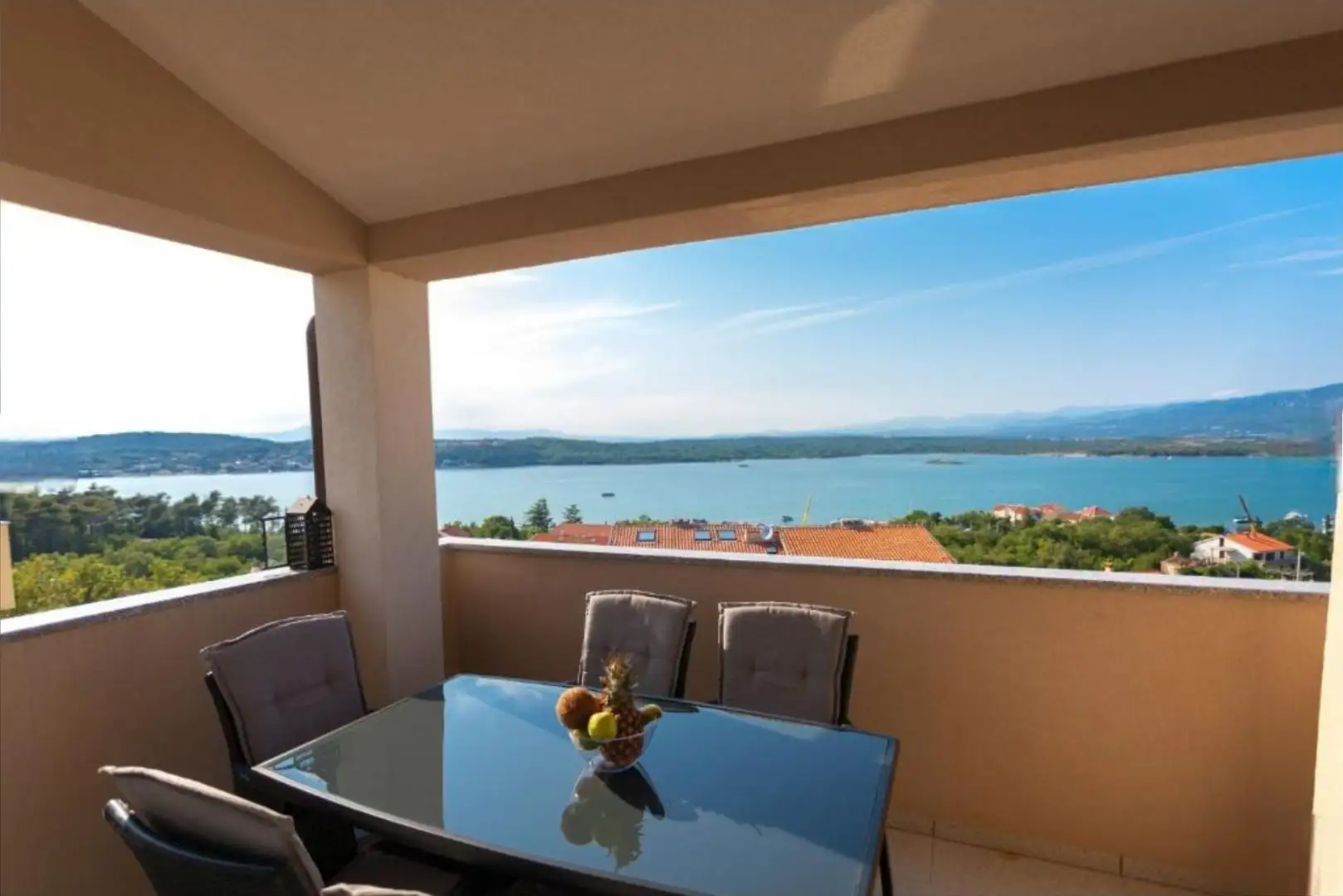 Hotels 365m² in Croatia, Klimno. Priced at 1650000€ rent photo-17
