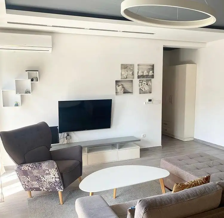 Flat 54m² in Montenegro, Petrovac. Priced at 160000€ rent photo-1