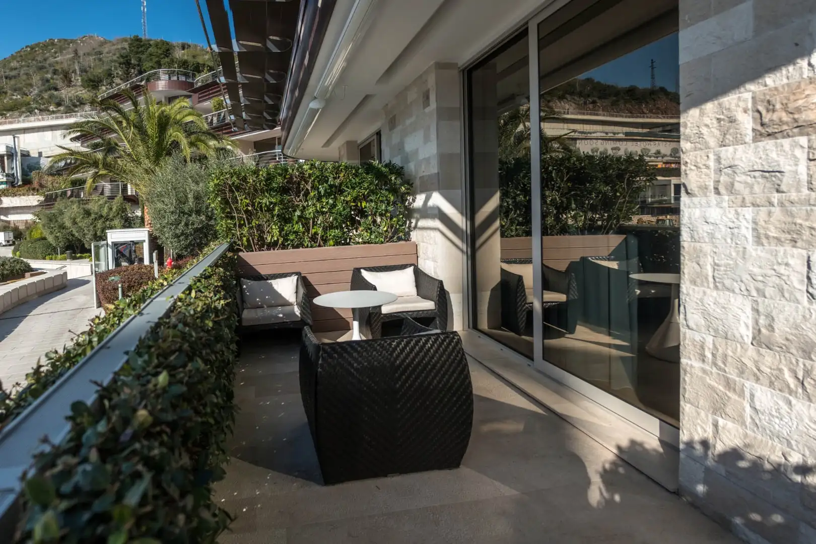Flat 95m² in Montenegro, Budva. Priced at 1020000€ rent photo-2