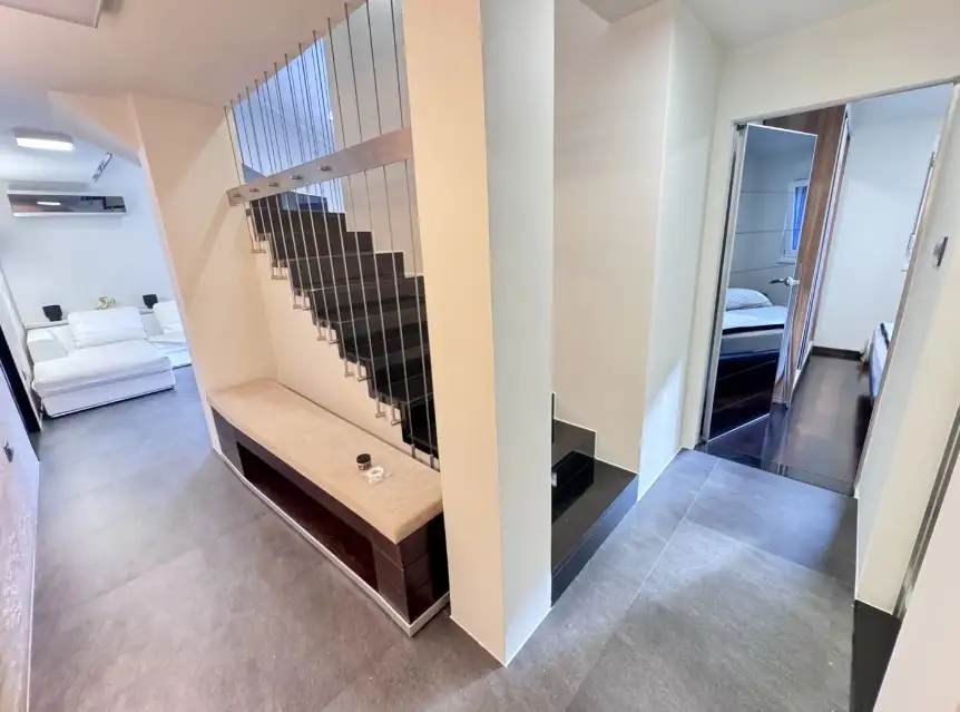 Flat 129m² in Montenegro, Dobrota. Priced at 449900€ rent photo-17