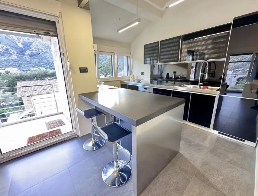 Flat 129m² in Montenegro, Dobrota. Priced at 449900€ rent photo-20