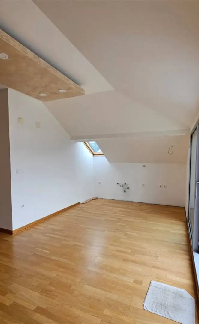 Flat 100m² in Montenegro, Budva. Priced at 240000€ rent photo-5