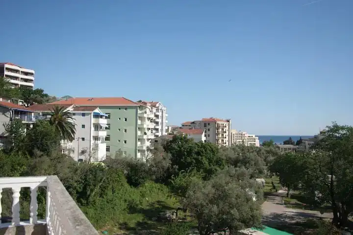 Flat 63m² in Montenegro, Becici. Priced at 120000€ rent photo-2
