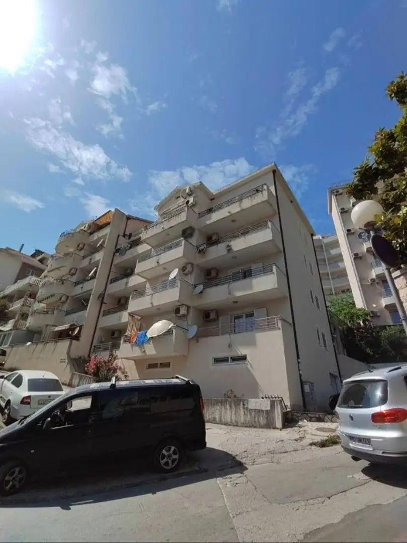 Flat 38m² in Montenegro, Becici. Priced at 95000€ rent photo-2