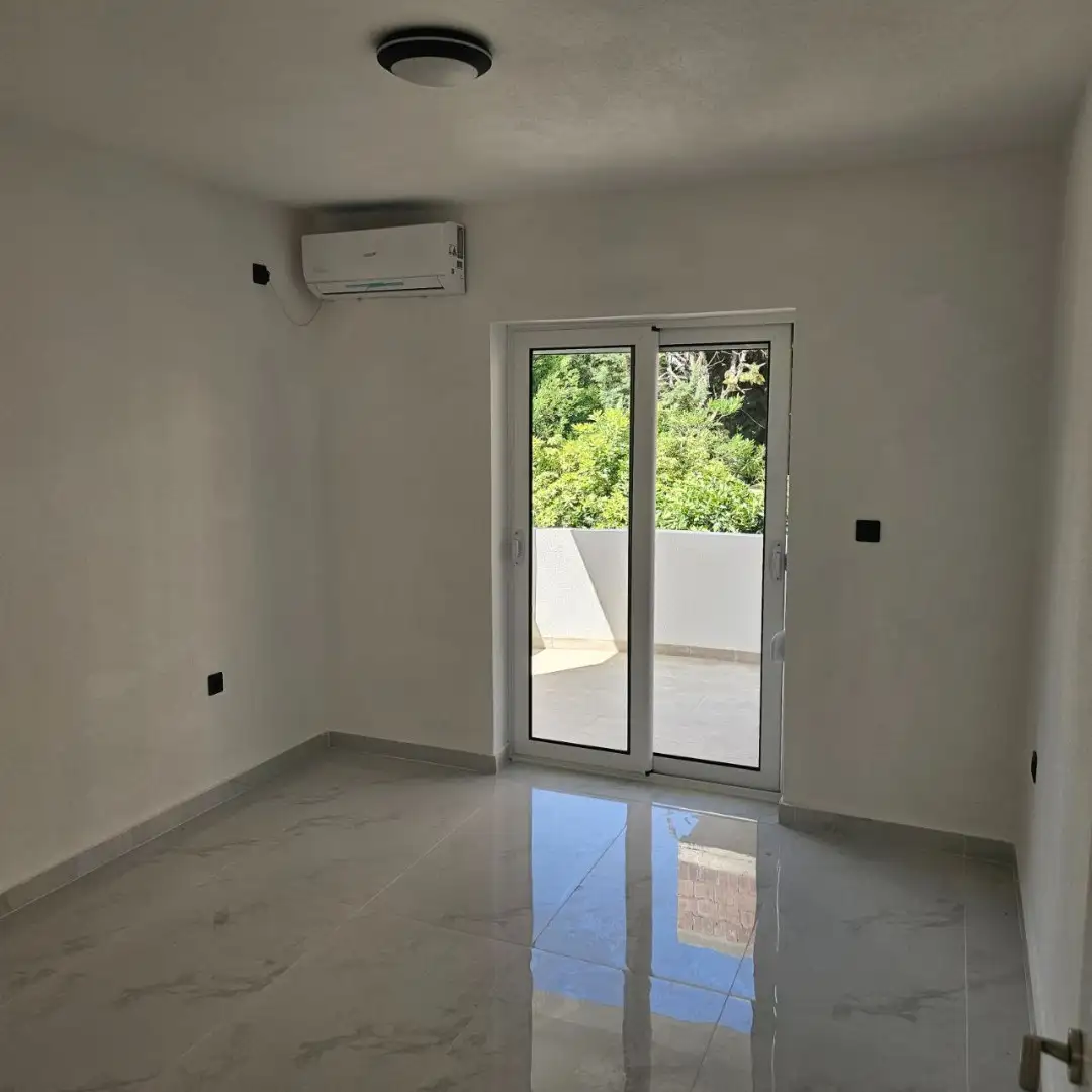 Flat 26m² in Montenegro, Dobra Voda. Priced at 45000€ rent photo-12