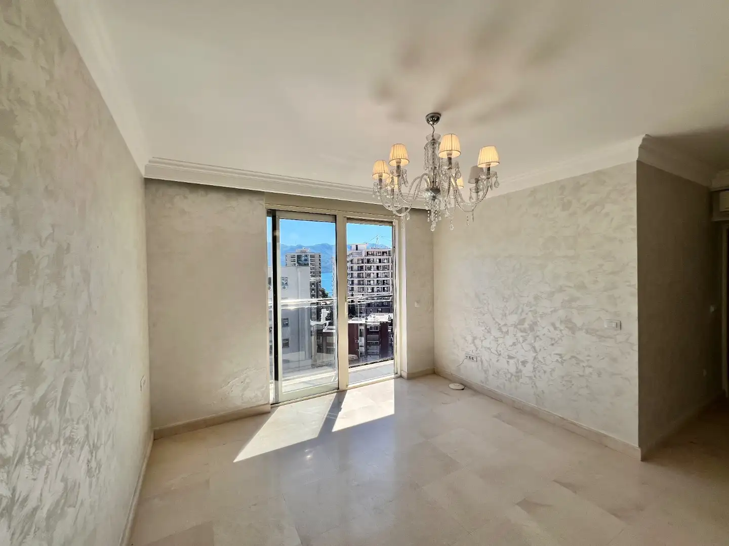 Flat 640m² in Montenegro, Budva. Priced at 1050000€ rent photo-7