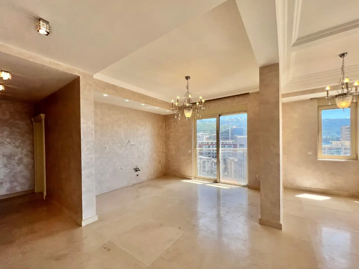 Flat 640m² in Montenegro, Budva. Priced at 1050000€ rent photo-21