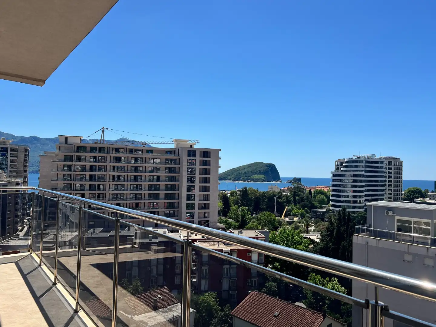 Flat 640m² in Montenegro, Budva. Priced at 1050000€ rent photo-32