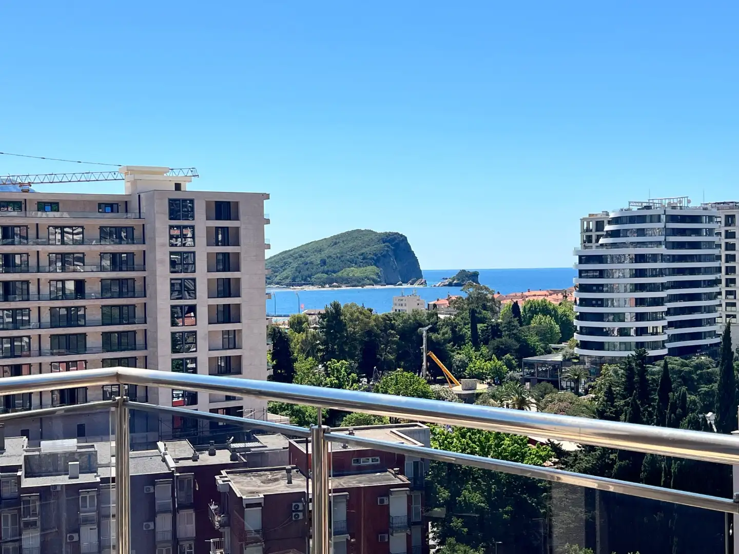 Flat 640m² in Montenegro, Budva. Priced at 1050000€ rent photo-33