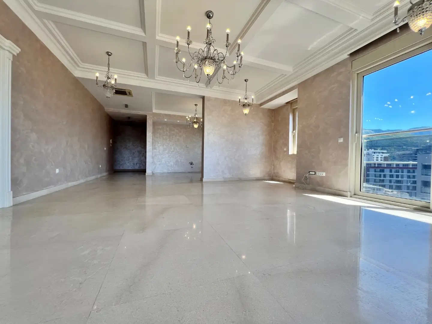 Flat 640m² in Montenegro, Budva. Priced at 1050000€ rent photo-37
