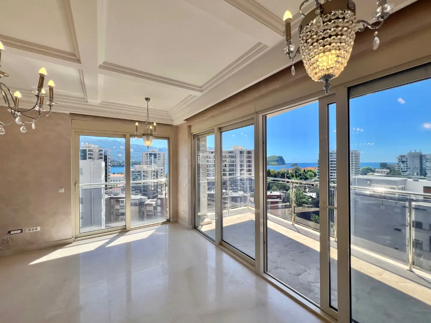 Flat 640m² in Montenegro, Budva. Priced at 1050000€ rent photo-41
