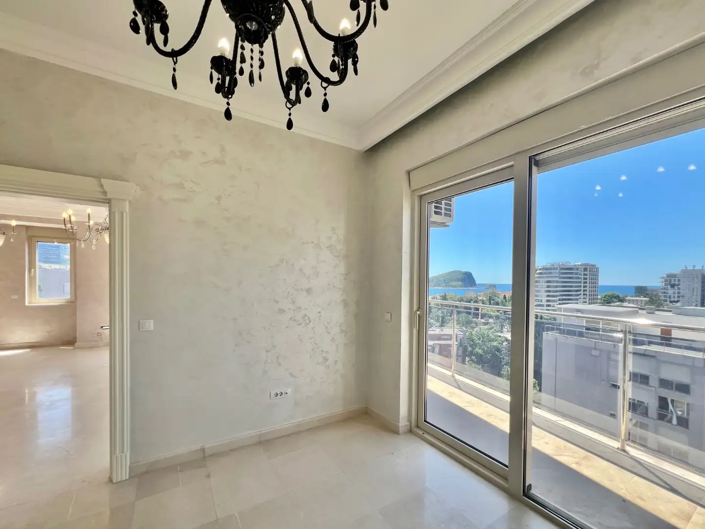 Flat 640m² in Montenegro, Budva. Priced at 1050000€ rent photo-43