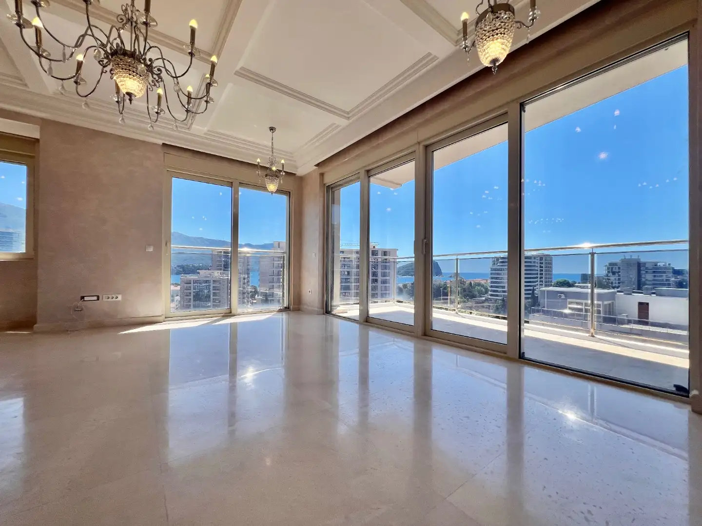 Flat 640m² in Montenegro, Budva. Priced at 1050000€ rent photo-47
