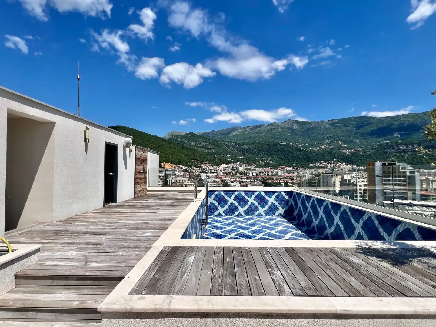 Flat 640m² in Montenegro, Budva. Priced at 1050000€ rent photo-60