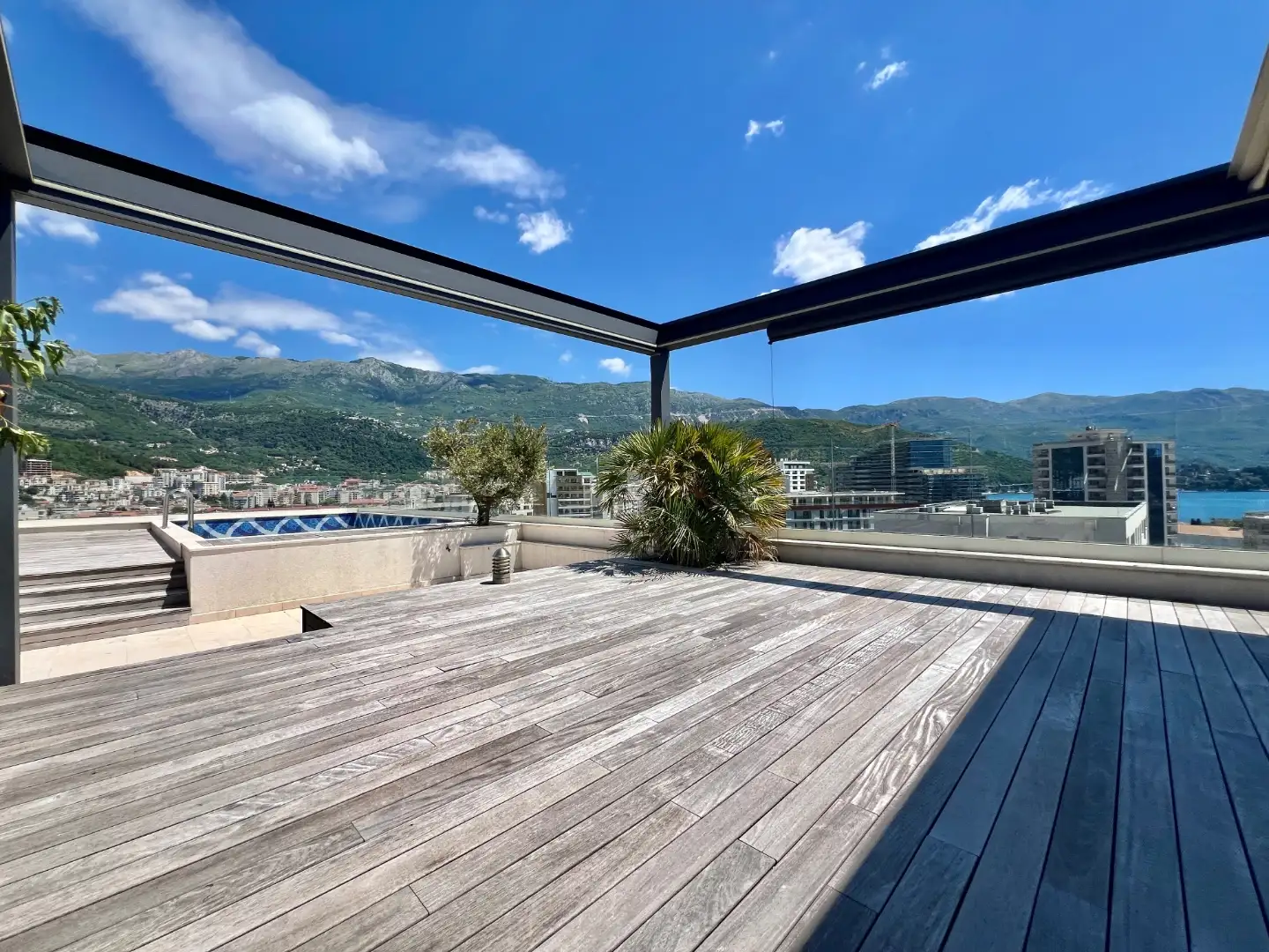 Flat 640m² in Montenegro, Budva. Priced at 1050000€ rent photo-68