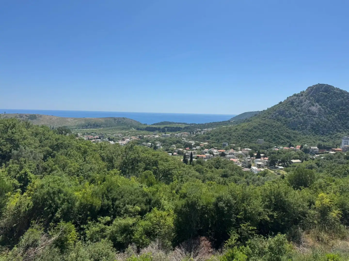 House 200m² in Montenegro, Sutomore. Priced at 210000€ rent photo-4