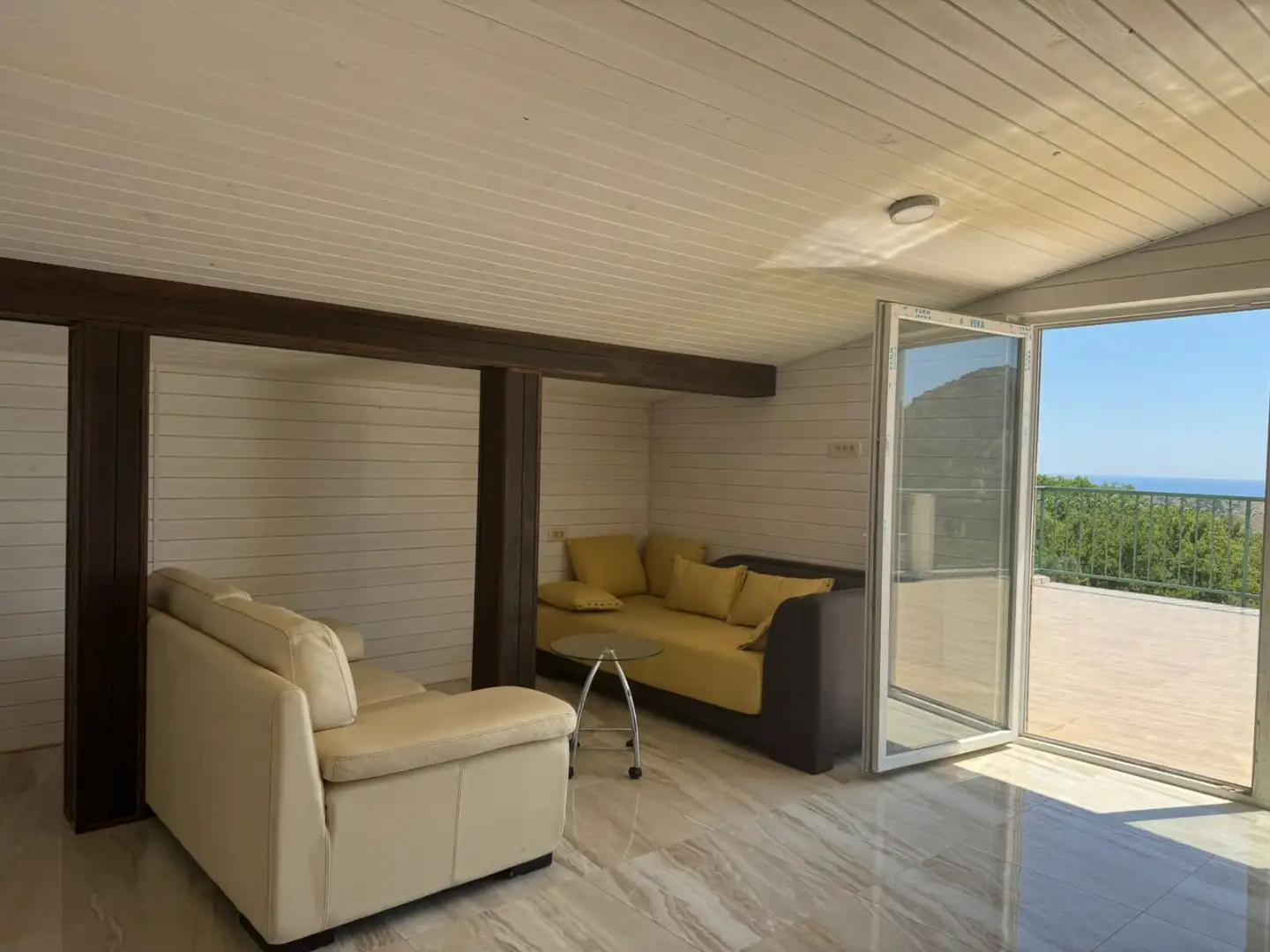 House 200m² in Montenegro, Sutomore. Priced at 210000€ rent photo-6