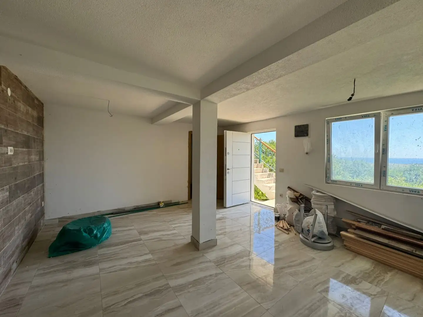 House 200m² in Montenegro, Sutomore. Priced at 210000€ rent photo-12
