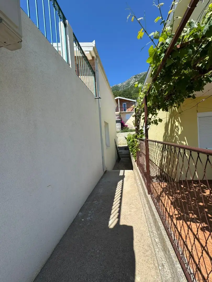 House 200m² in Montenegro, Sutomore. Priced at 210000€ rent photo-15