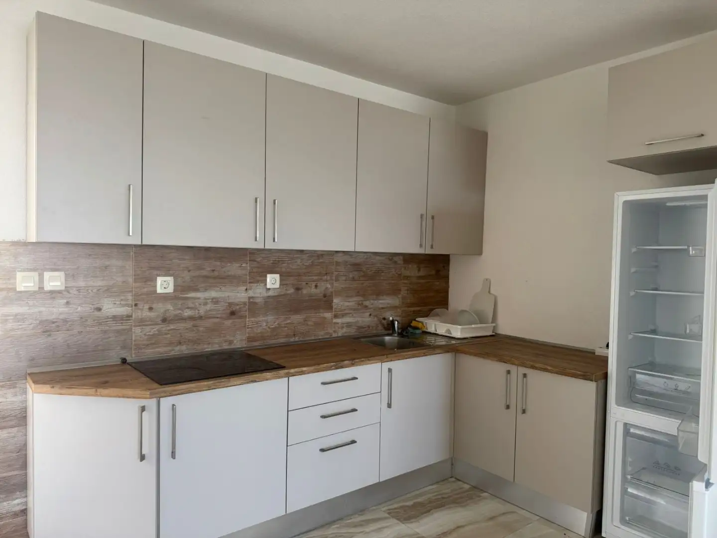 House 200m² in Montenegro, Sutomore. Priced at 210000€ rent photo-23