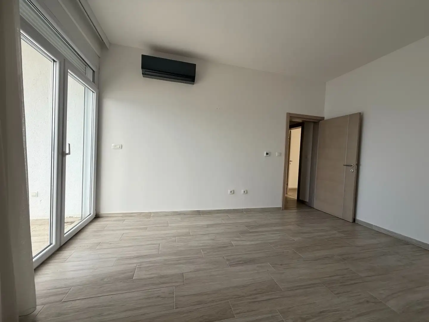 Flat 95m² in Montenegro, Dobra Voda. Priced at 240000€ rent photo-3