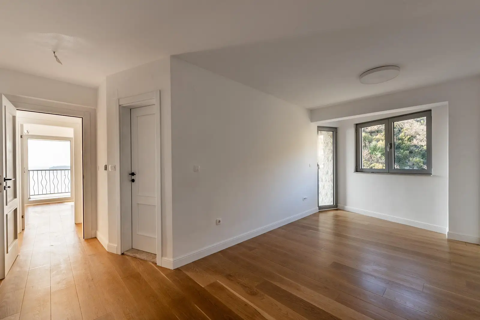 Flat 160m² in Montenegro, Przno. Priced at 499000€ rent photo-6