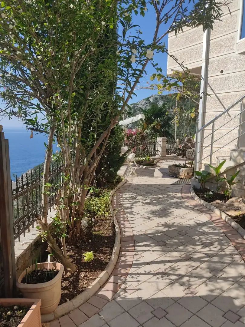 House 110m² in Montenegro, Dobra Voda. Priced at 155000€ rent photo-5