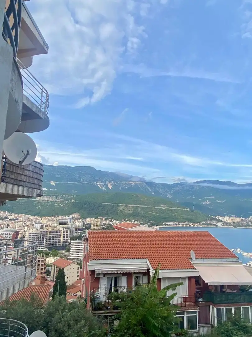 Flat 82m² in Montenegro, Budva. Priced at 195000€ rent photo-4