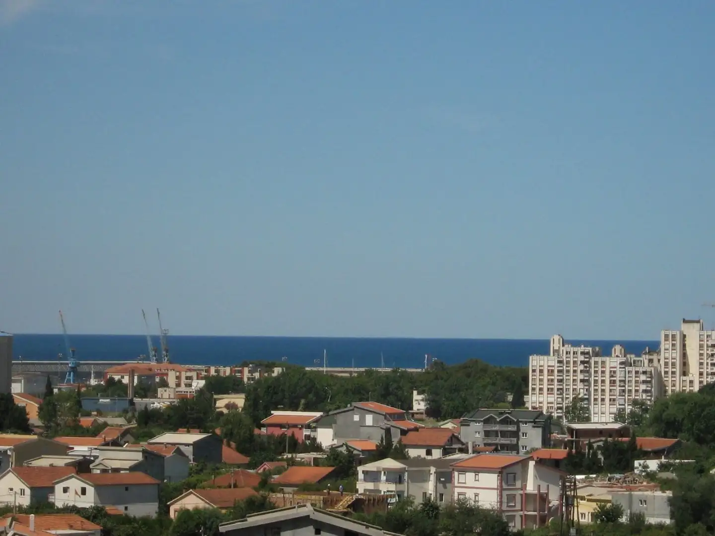 House 330m² in Montenegro, Bar. Priced at 305000€ rent photo-3