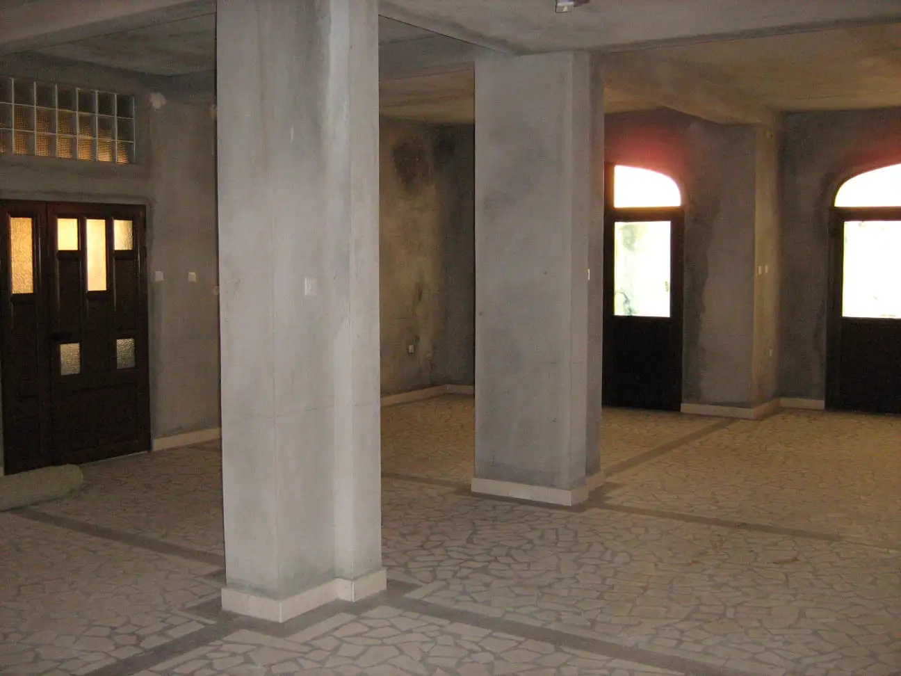 House 330m² in Montenegro, Bar. Priced at 305000€ rent photo-4