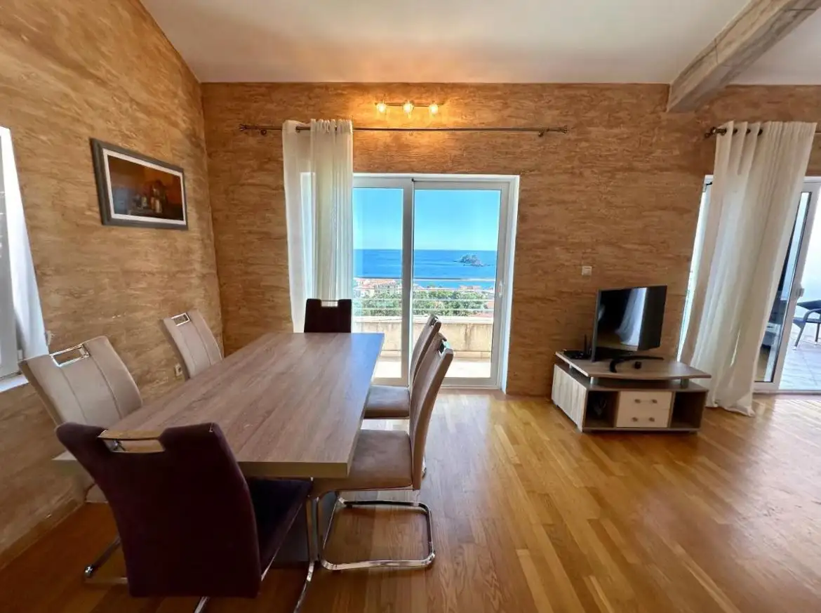 Flat 105m² in Montenegro, Petrovac. Priced at 330000€ rent photo-9