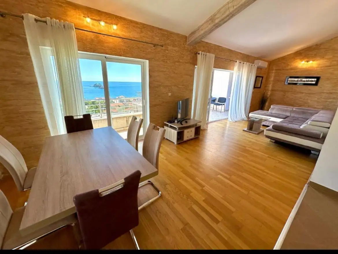 Flat 105m² in Montenegro, Petrovac. Priced at 330000€ rent photo-11