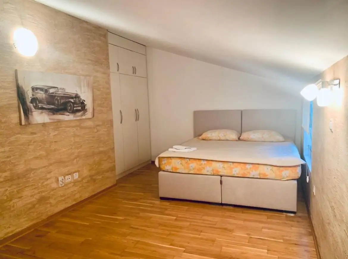 Flat 105m² in Montenegro, Petrovac. Priced at 330000€ rent photo-18