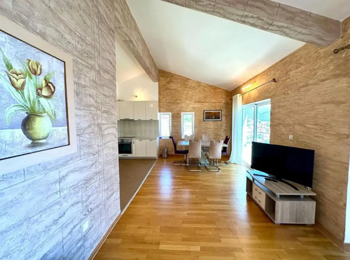 Flat 105m² in Montenegro, Petrovac. Priced at 330000€ rent photo-28