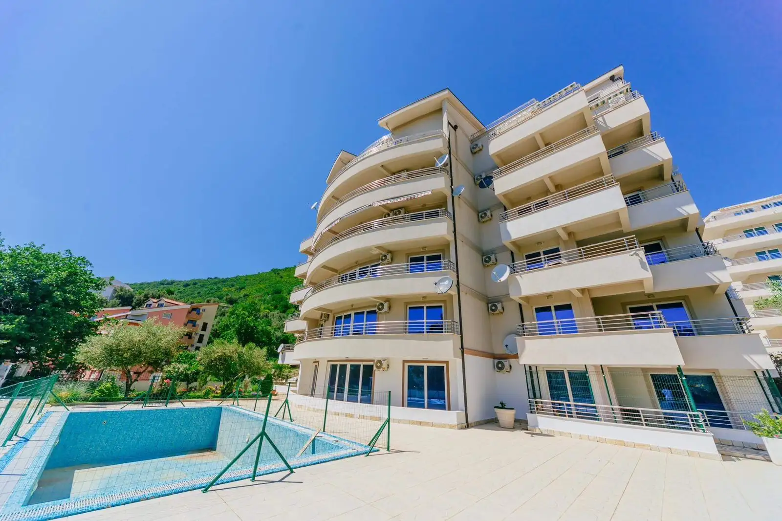 Flat 105m² in Montenegro, Petrovac. Priced at 330000€ rent photo-30