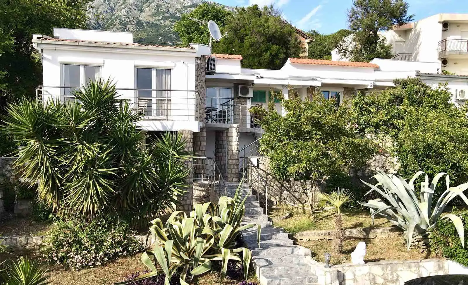 Hotels 171m² in Montenegro, Dobra Voda. Priced at 250000€ rent photo-8