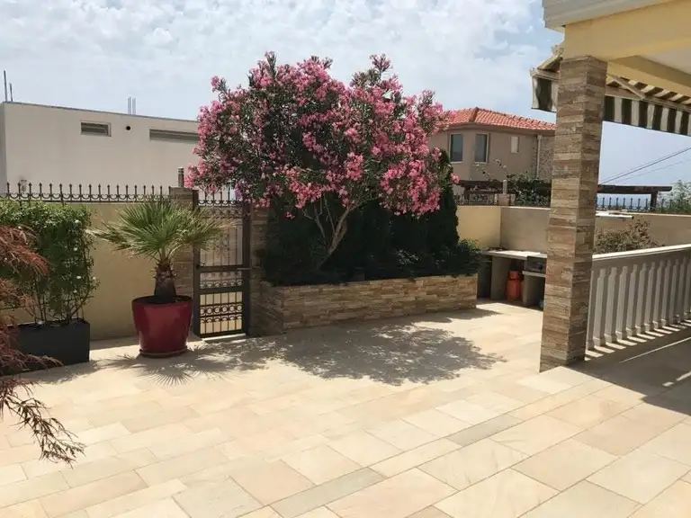 House 300m² in Montenegro, Dobra Voda. Priced at 320000€ rent photo-4