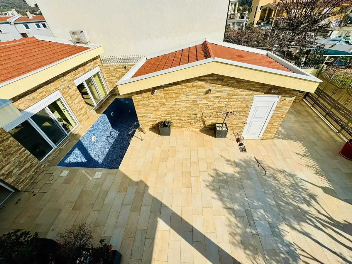 House 300m² in Montenegro, Dobra Voda. Priced at 320000€ rent photo-28